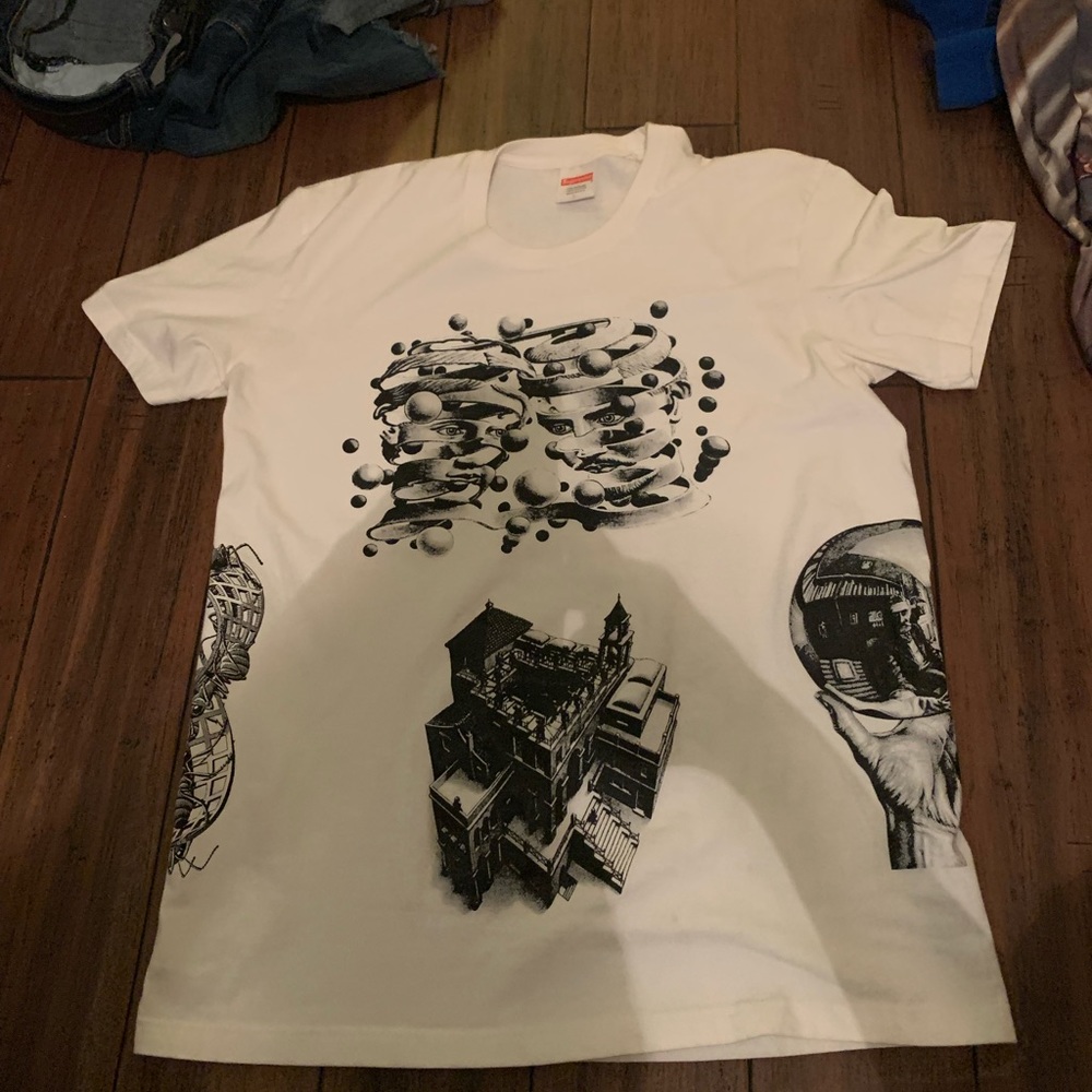 Supreme T shirt white USA Sz L Nice
